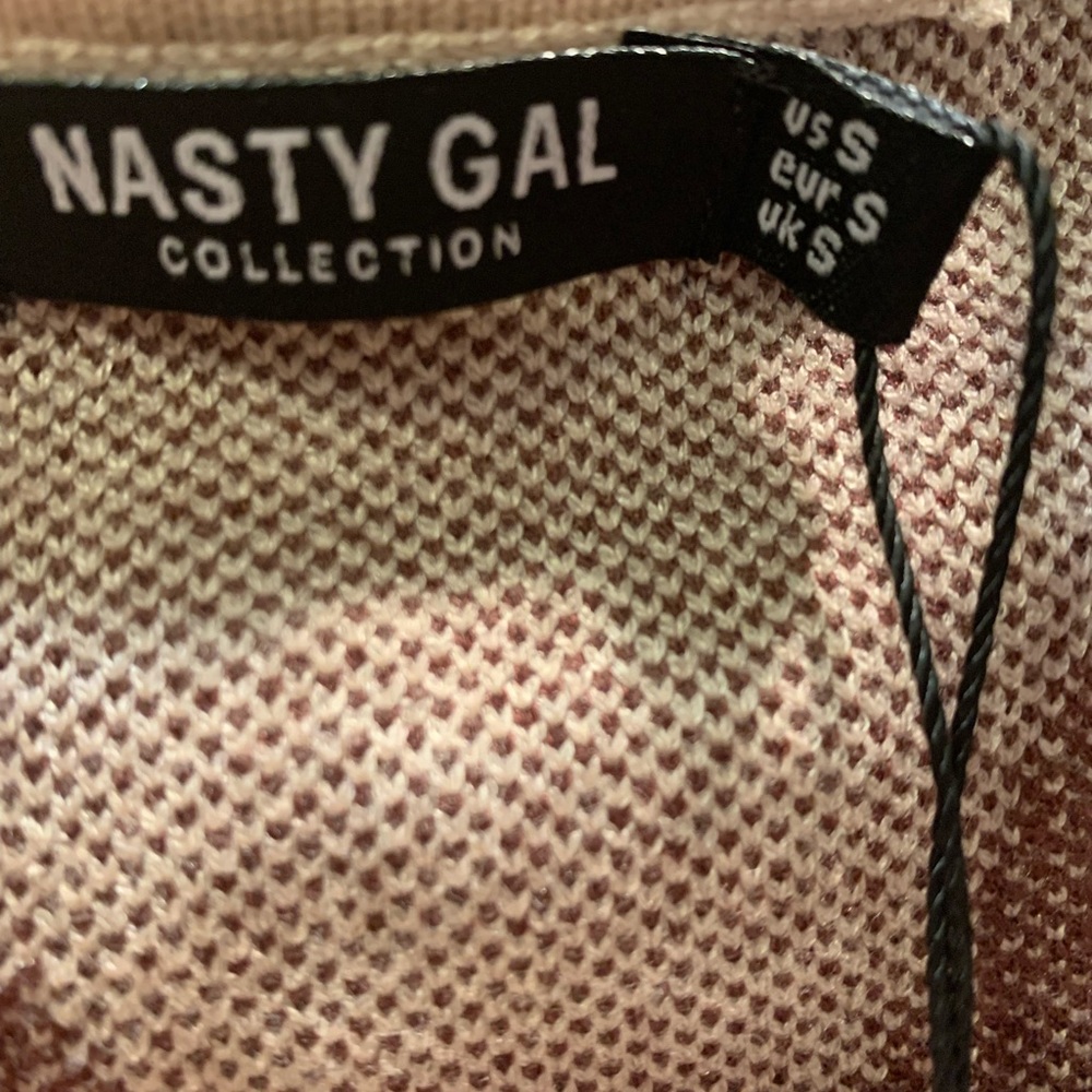 Nasty Gal long sleeved collard sweater - Picture 5 of 8